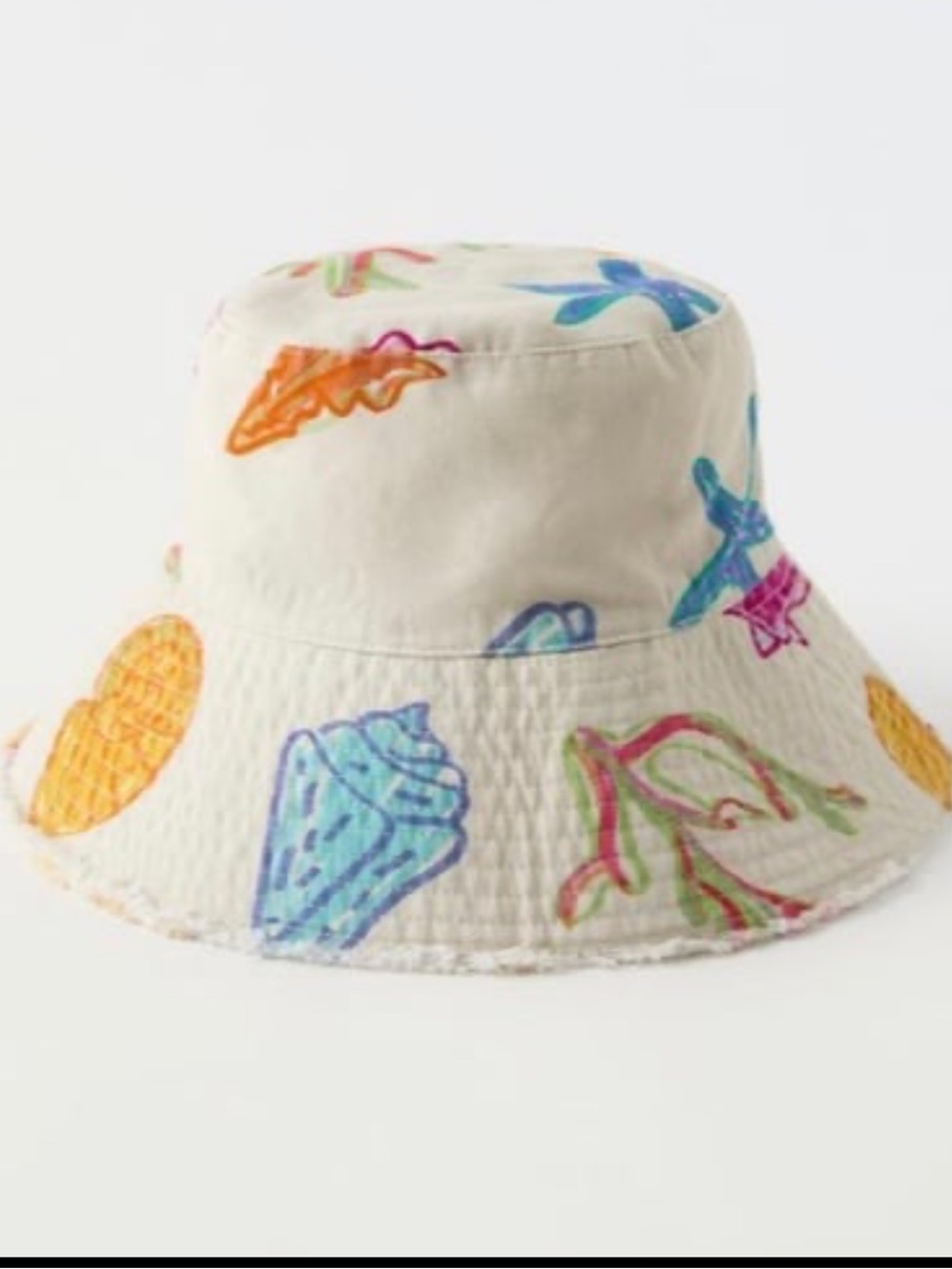 ZARA Cream Bucket Hat with Multicolor Seashell & Coral Print